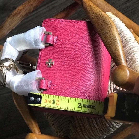 Authentic 👛TORY BURCH KEYCHAIN - Picture 5 of 11